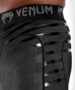 Load image into Gallery viewer, Venum Skull Vale Tudo Shorts - Black/Black
